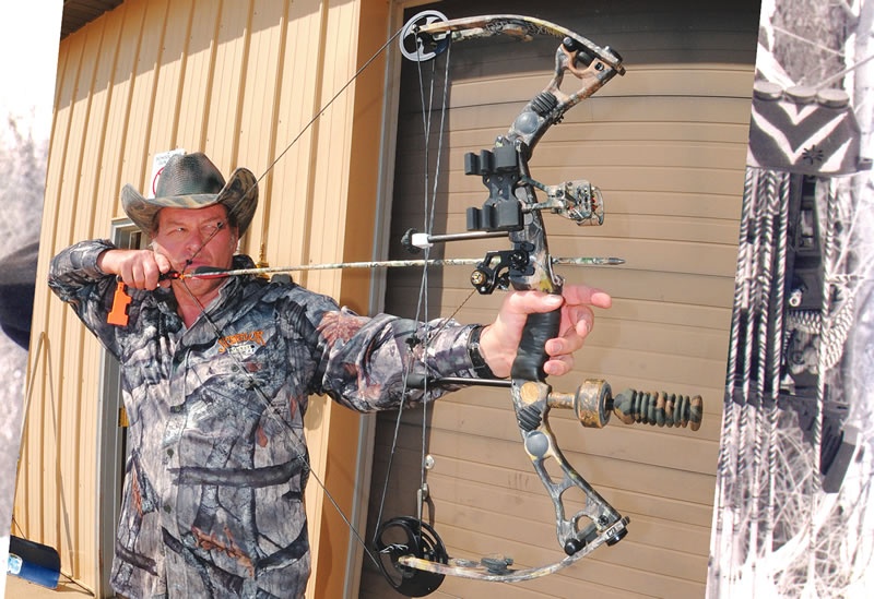 How to Shoot a Bow From a Hunting Blind